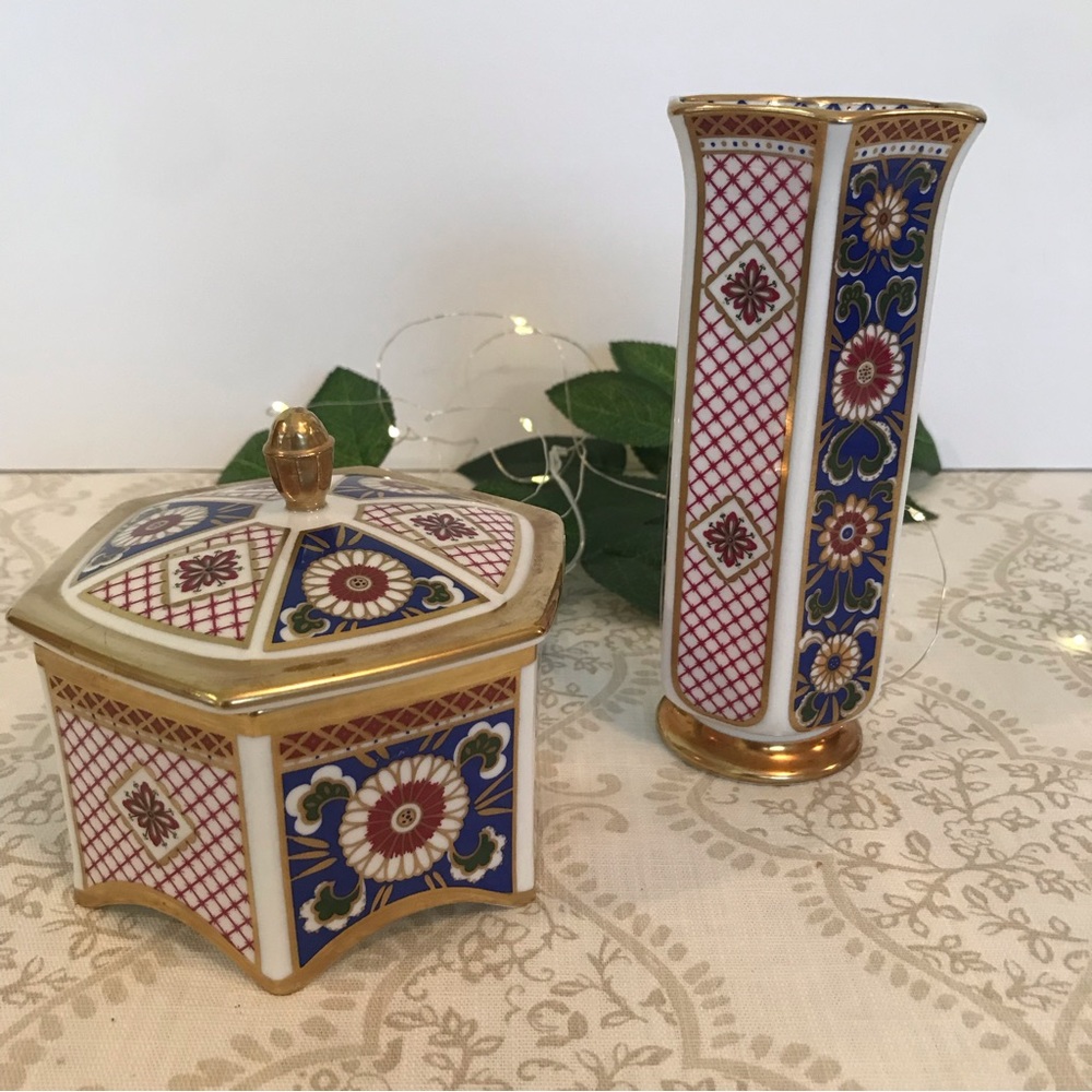 Vintage Aynsley Imperial Vase & Trinket Box Lid Fine Bone China Made In England